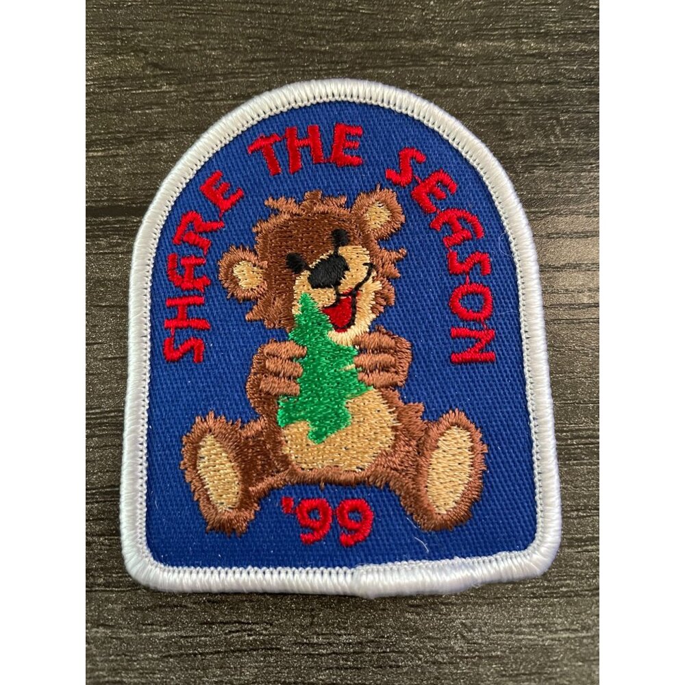 Vintage 1999 Girl Scout Patch Share The Season bear tree
